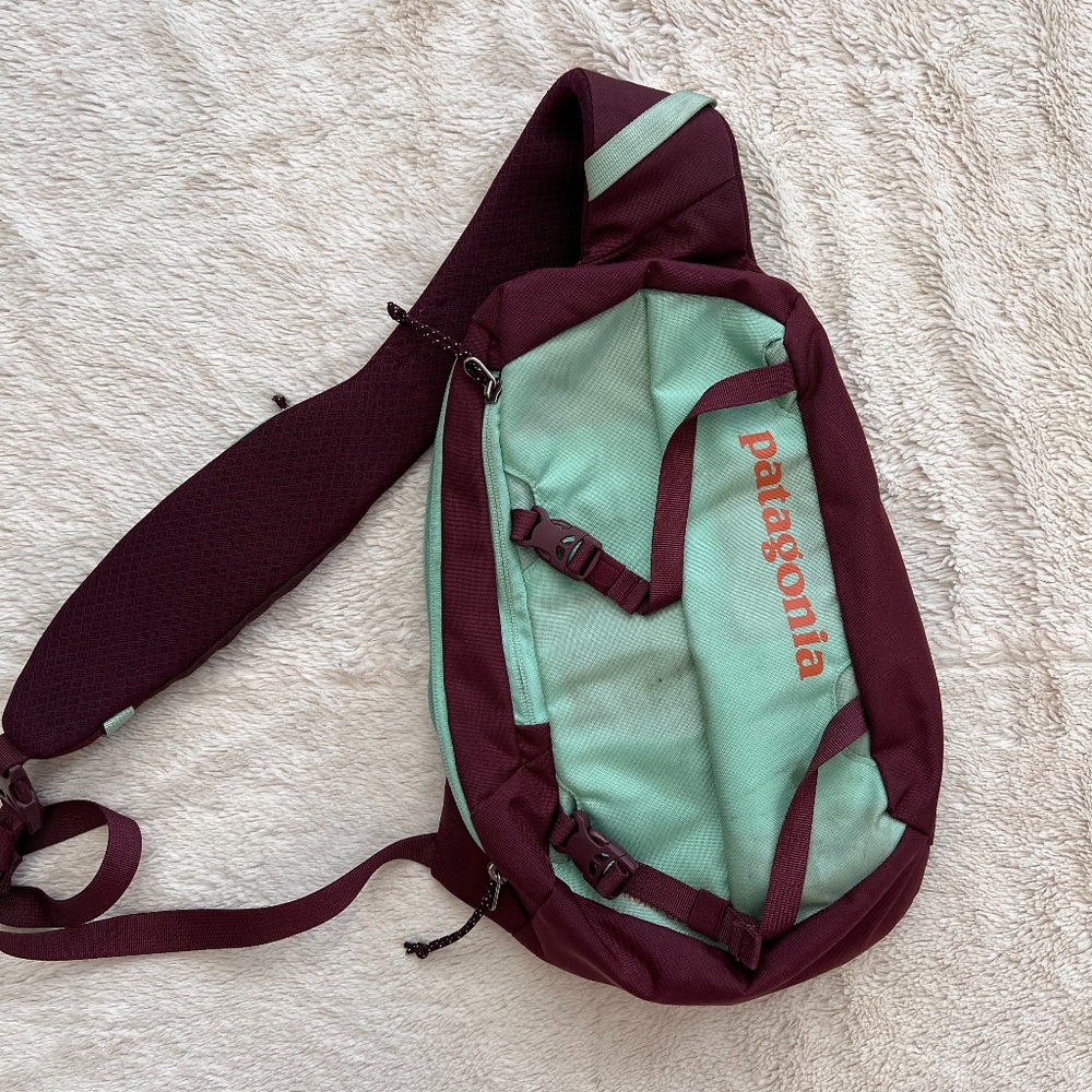 Patagonia Atom 8L Sling Backpack